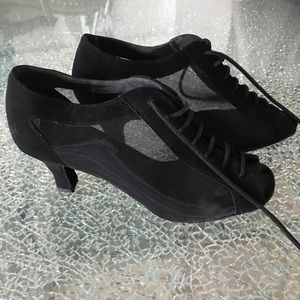 Ladies ballroom practice shoe size 7 1/2